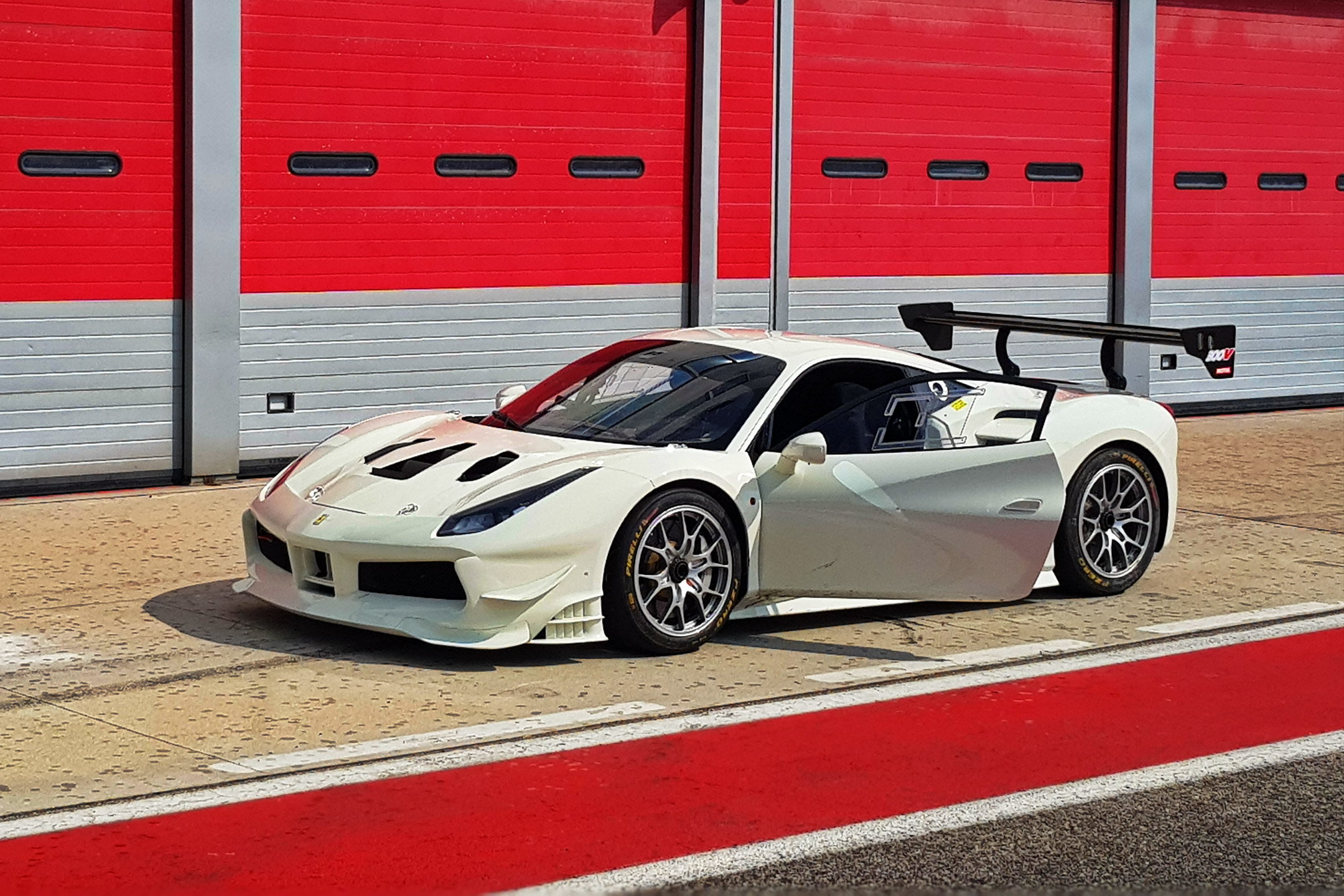 Ferrari 488 Challenge